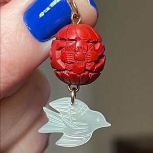 VTG Red Carved Cinnabar Mother of Pearl Bird Gold Charm Necklace Pendant
